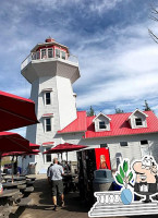 Catch of the Bay Fish & Chips outside