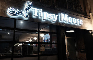 Tipsy Moose Pub outside