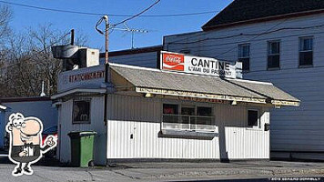 Cantine L'ami Du Passant outside