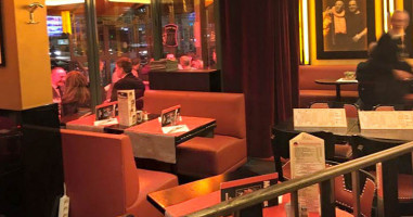 Pizza Hut inside