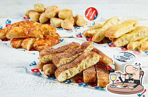 Domino's Pizza food