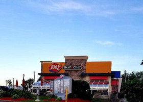 Dairy Queen Grill Chill outside