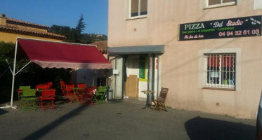 The Family Place And Pizza outside