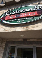 Ristorante Pizzeria Italia outside