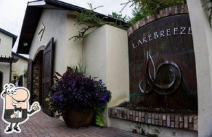 Lake Breeze Vineyards outside