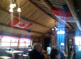 Wildcat Café Dentro