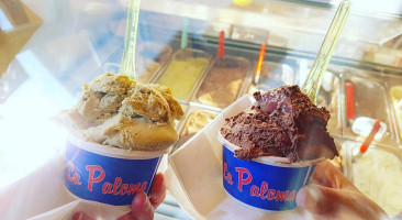 La Paloma Gelateria & Cafe food