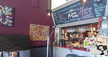 Midtown Bistro outside