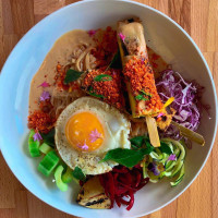 Frankie We Salute You! Nourriture