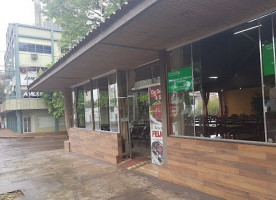 Crow's Nest Pub outside