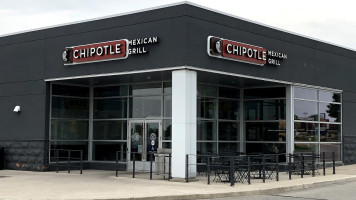 Chipotle Mexican Grill outside