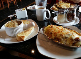 Rendezvous Restaurant food
