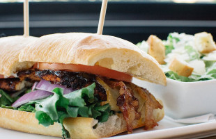 Sammy J's Grill & Bar Langley Comida