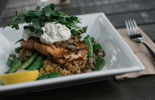 Sammy J's Grill & Bar Langley Comida