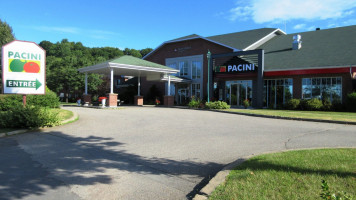 Pacini Shawinigan outside