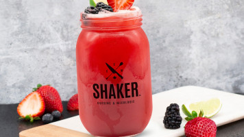 SHAKER Cuisine & Mixologie Ste-Foy drink