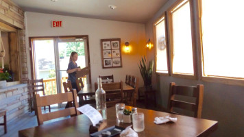 Aunt Gussie's À l'intérieur