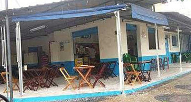 Pizza Pinoli Extérieur