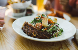 Browns Socialhouse Nanaimo North food