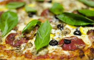Pizza Pienza food