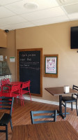 Pizza Pienza inside