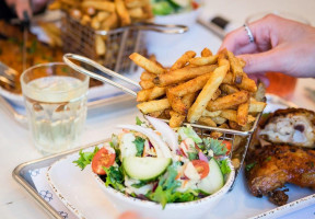 Cantine Emilia (villeray) food