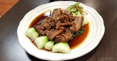 Rong Rong Nourriture