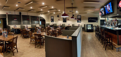 Five Bridges Bar & Grill inside