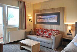 Portobello Market & Fresh Bakery Dentro