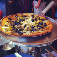 Jim's Pizza & Pasta food