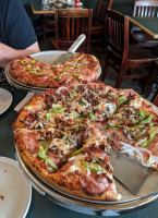 Jim's Pizza & Pasta food