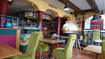 Boston Pizza À l'intérieur