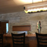 West Street Willy's Dentro