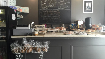 Queenies Bake Shop inside