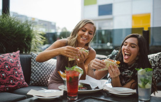 Browns Socialhouse Salisbury Gate Boisson