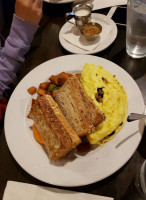 Timberwolf Restaurant food