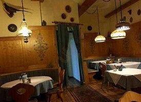 Parsi Premium Sandwiches, Burgers,kabobs À l'intérieur