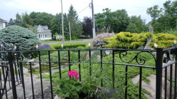 Park House Bar Restaurant Exterior