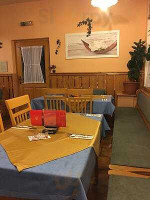 Fountain Diner inside