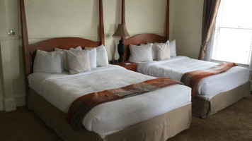 Kennedy House Bebida