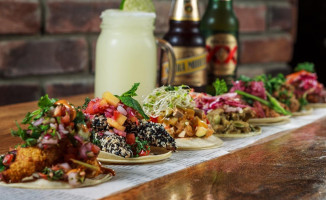 La Cantina Tacos Comida