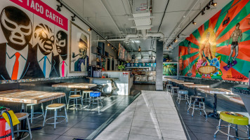 La Cantina Tacos Dentro