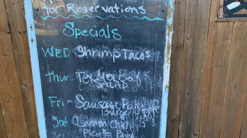 Trixie's Saloon Carta