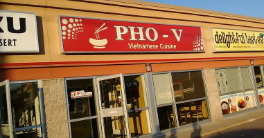 Pho V outside