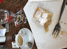 Fromagerie Victoria food