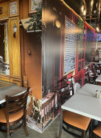 Parsi Premium Sandwiches, Burgers,kabobs À l'intérieur