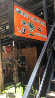 Hunter's Country Kitchen outside