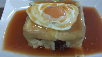 Red Door Bistro food