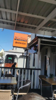Pizzaville outside