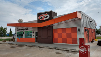 A&W outside